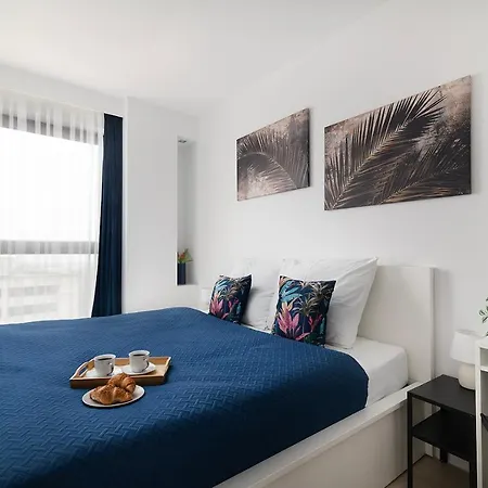 公寓 Easy Rent- Metropolitan 75 Hala Globus, 24h Check-in, Zana *