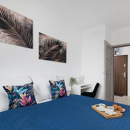 Easy Rent- Metropolitan 75 Hala Globus, 24h Check-in, Zana *