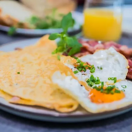 公寓 Easy Rent- Metropolitan 75 Hala Globus, 24h Check-in, Zana