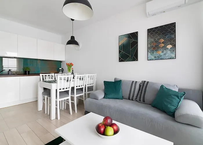 Easy Rent- Metropolitan 75 Hala Globus, 24h Check-in, Zana